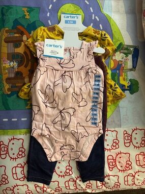 Carter's 4 pc baby girl 6 to 9 month set 2 Bodysuit 2 pants
